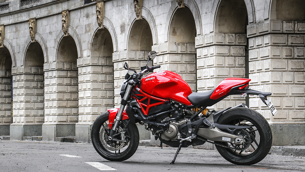 Ducati Monster 821 [2017] Exterior Image – BikeWale