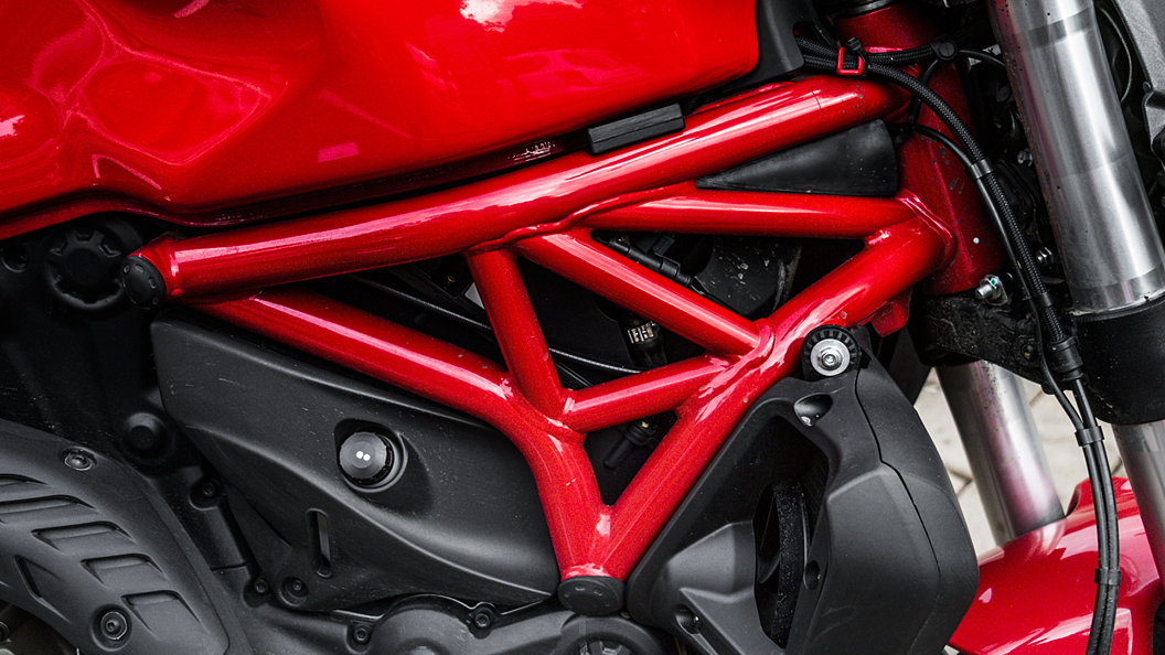 Ducati Monster 821 [2017] Exterior Image – BikeWale