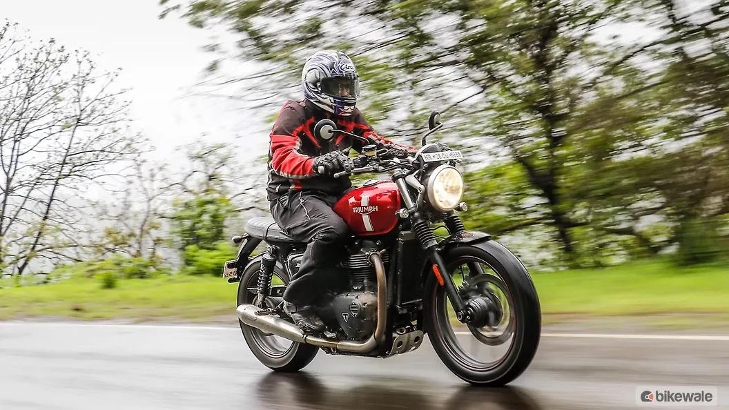 Triumph Street Twin [2018] Action Image – BikeWale