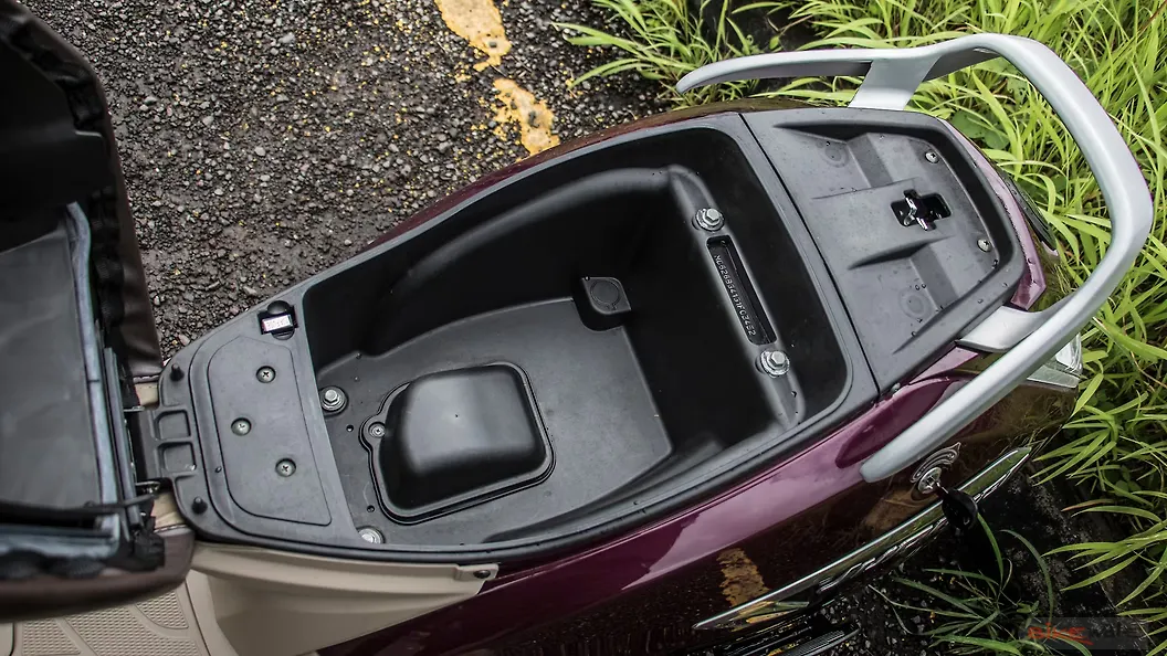 TVS Jupiter Underseat Storage Image – BikeWale