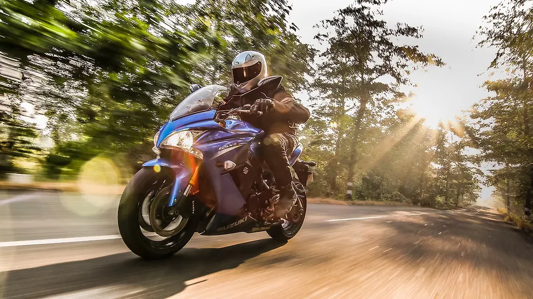 Suzuki Gsx S1000f First Ride Review Bikewale