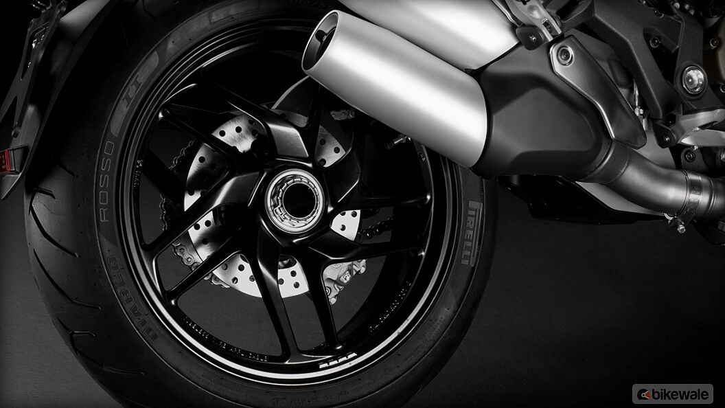 Ducati Monster 1200 [2018-2019] Wheels-Tyres
