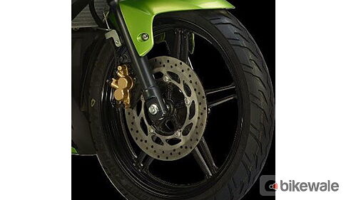 Yamaha YZF R15 S [2015] Wheels-Tyres