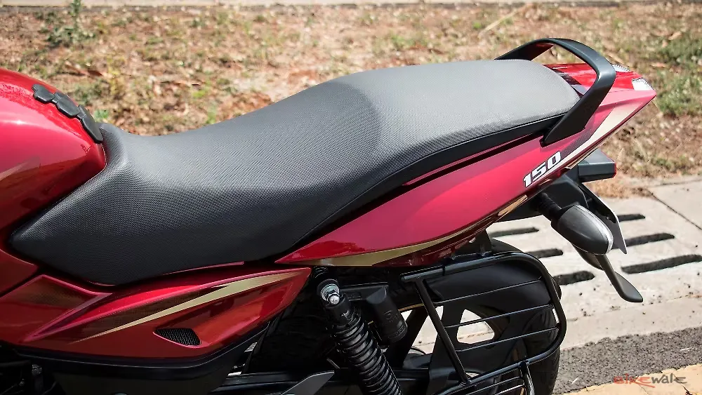 Bajaj Pulsar 150 Seat Image BikeWale