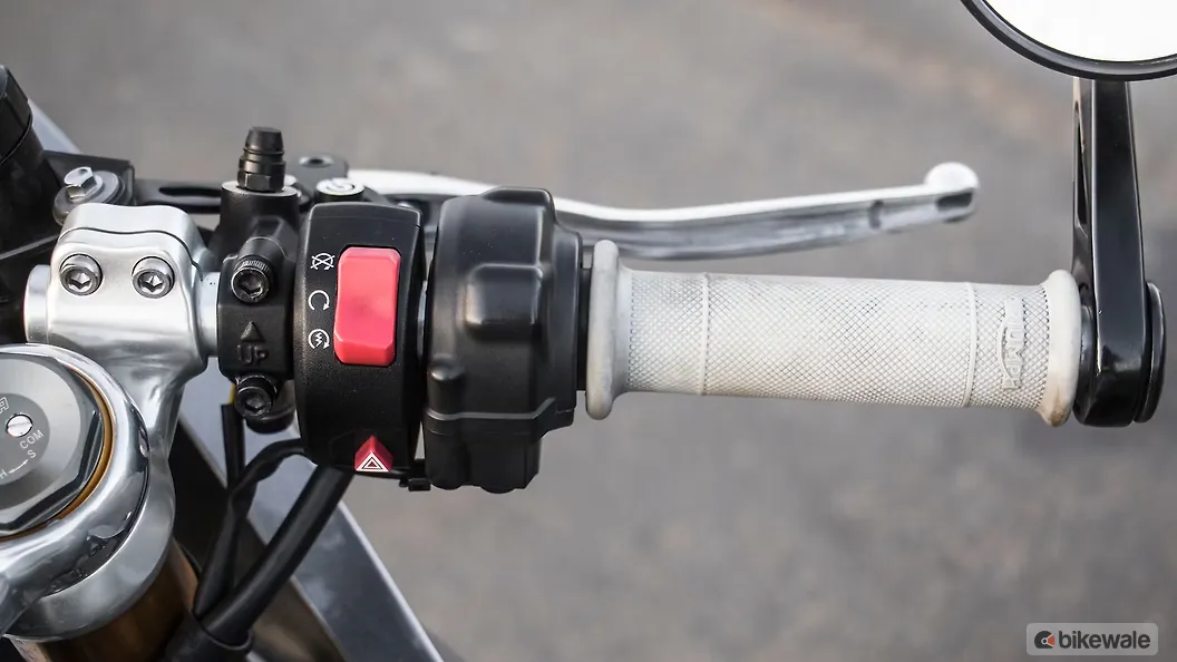 Triumph Thruxton R Renthal Handlebars Triumph Thruxton R Exterior Image – BikeWale