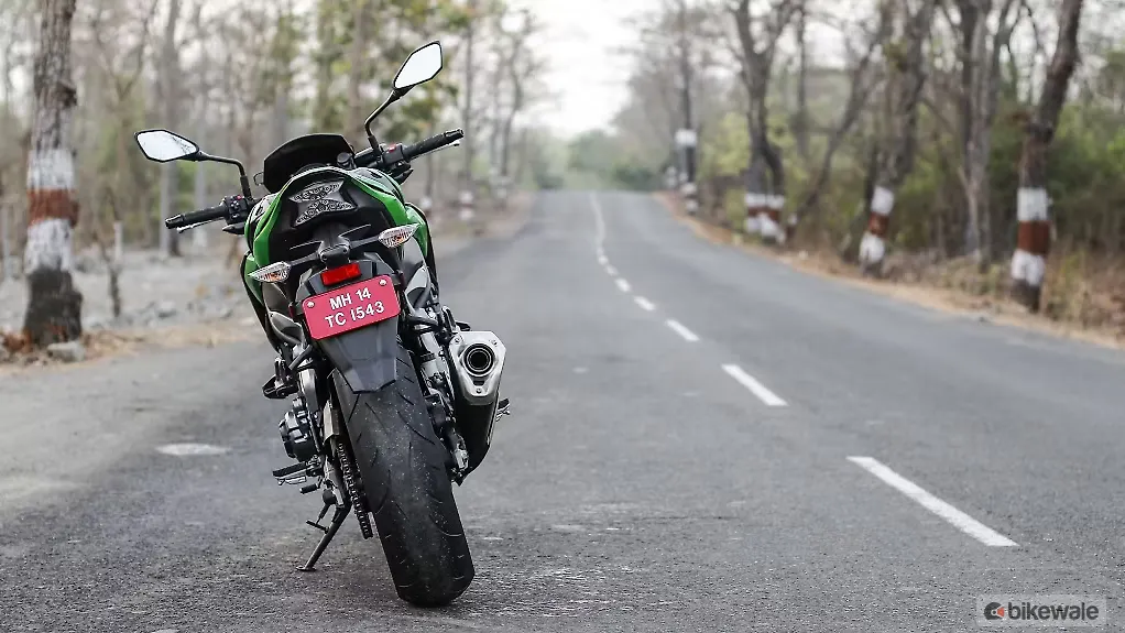 Kawasaki Z900 [2017-2018] Seat Image – BikeWale