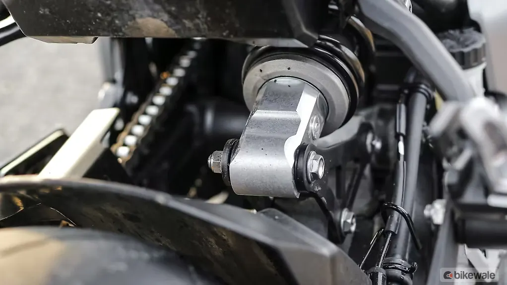 Kawasaki Z900 [2017-2018] Rear Suspension Image – BikeWale
