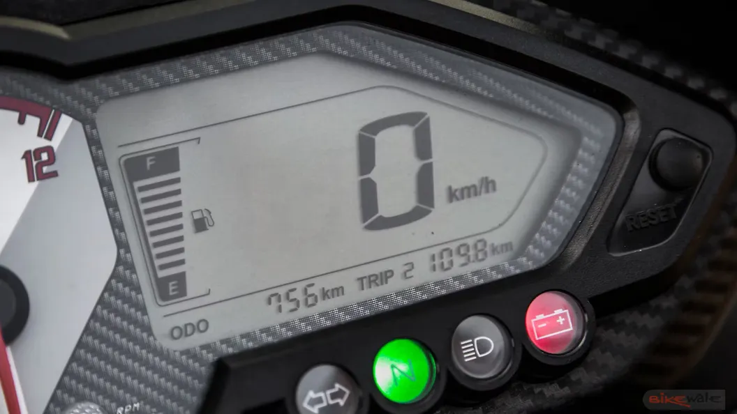 Bajaj Pulsar 150 Action Image BikeWale