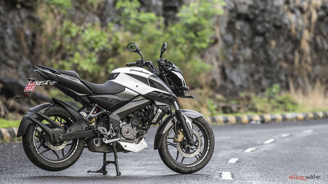 Bajaj Pulsar NS200 Action Image – BikeWale