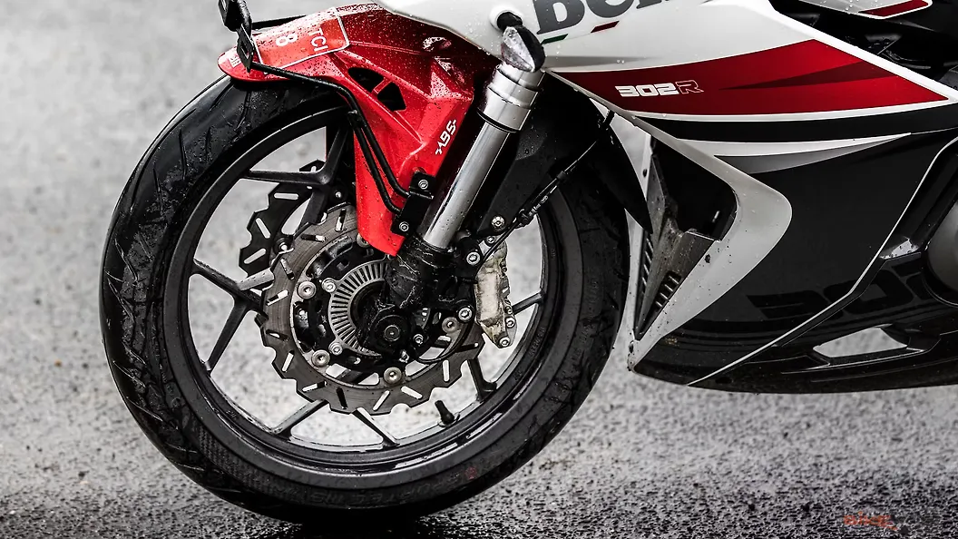 Benelli 302R Exterior Image – BikeWale