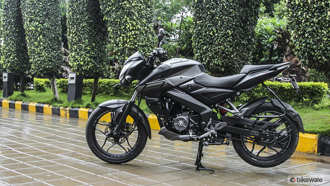 Bajaj Pulsar NS160 Side Image – BikeWale