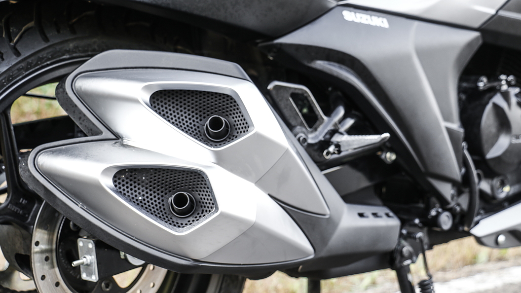 Suzuki intruder silencer cover shop price