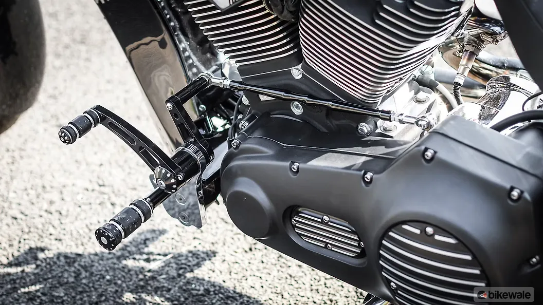 Avanturaa Choppers Rudra Action Image – BikeWale