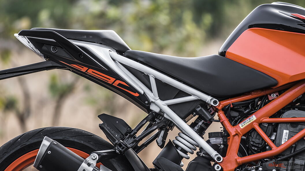 Ktm 390 Duke [2021] Front Forks Image Bikewale