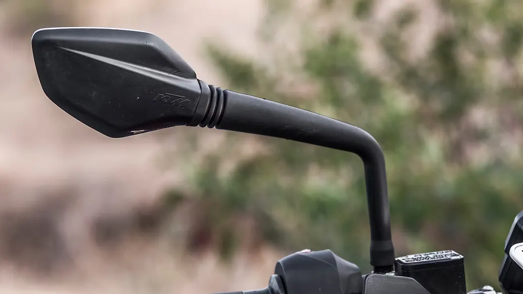 KTM 390 Duke Mirror Image – BikeWale