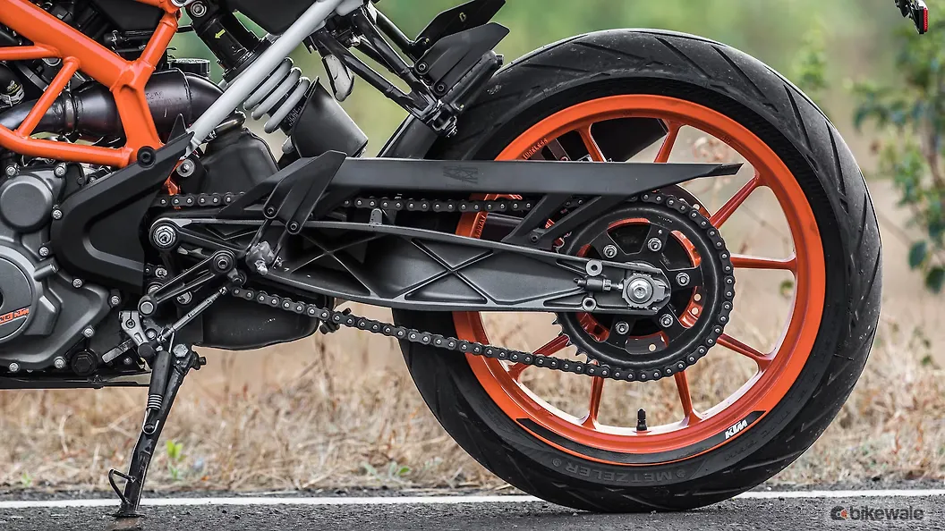 KTM 390 Duke [2021] Tail Lamp Image BikeWale