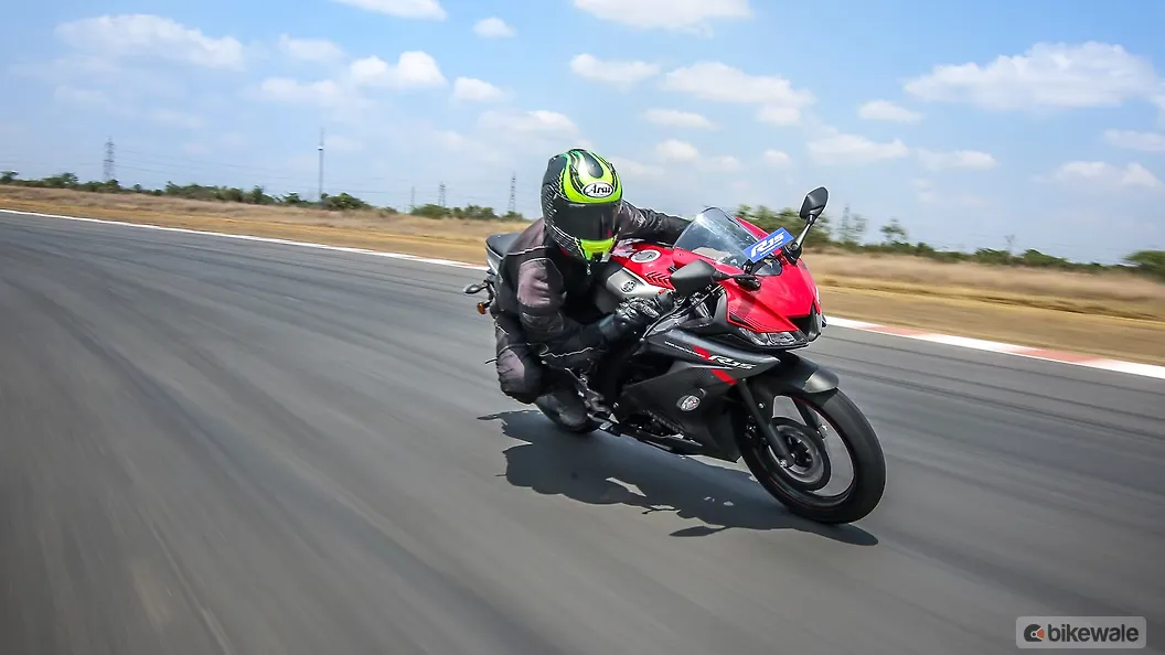Yamaha YZF R15 V3 Wheels-Tyres Image – BikeWale
