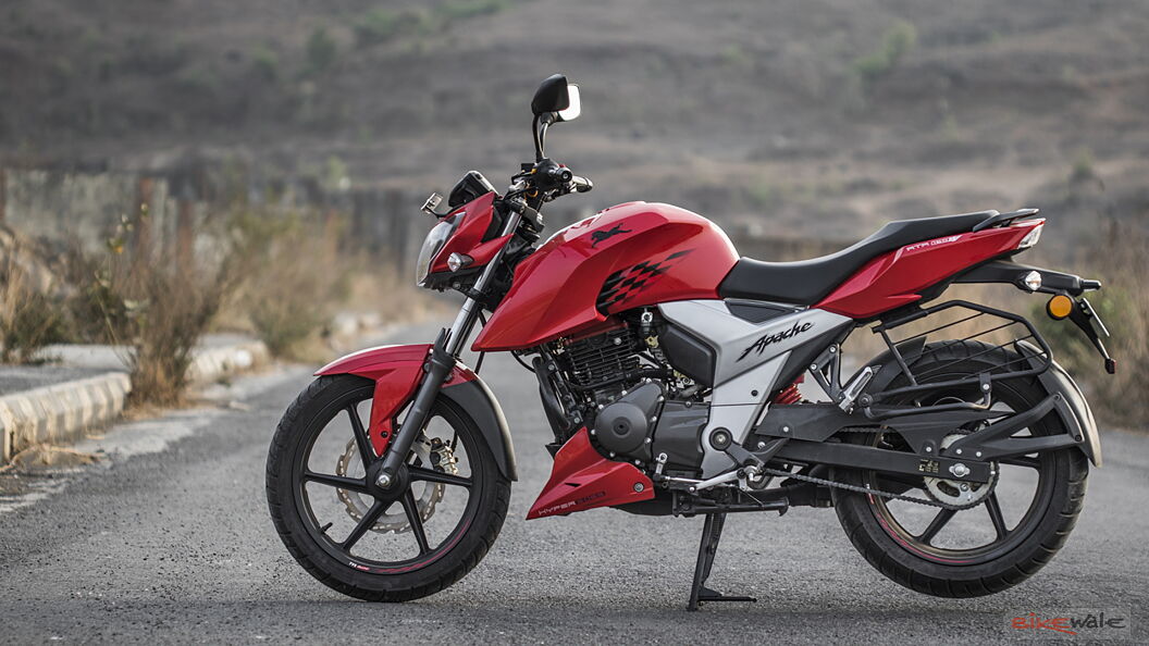 TVS Apache RTR 160 4V Action Image – BikeWale