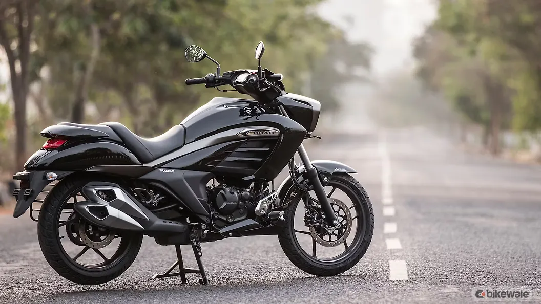 Suzuki Intruder 150 Action Image – BikeWale