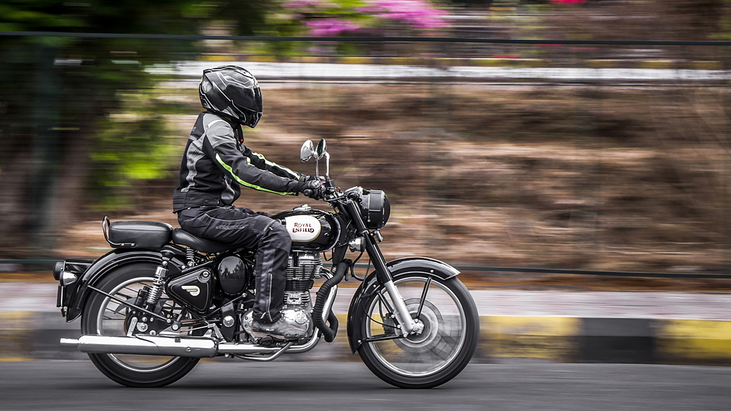 Royal enfield classic on sale 350 riding range