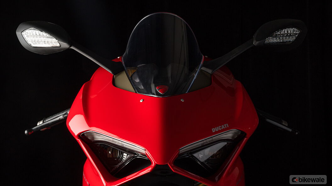 Ducati Panigale V4 S [2018-2019] Action
