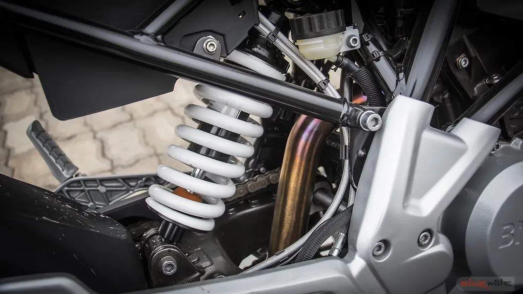 BMW G 310 R [2018-2019] Action Image – BikeWale
