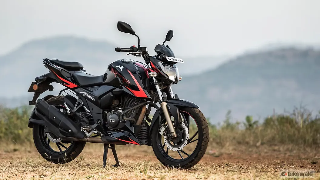 TVS Apache RTR 200 4V Action Image – BikeWale