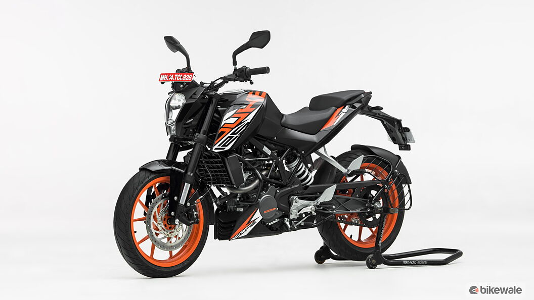 Ktm 125 Duke [2021] Action Image Bikewale