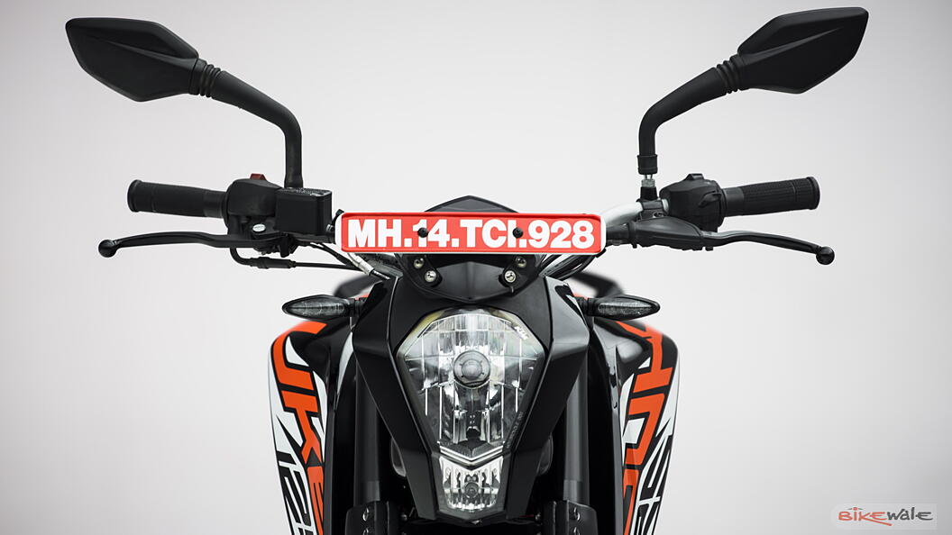 KTM 125 Duke [2021] Headlamp Image – BikeWale