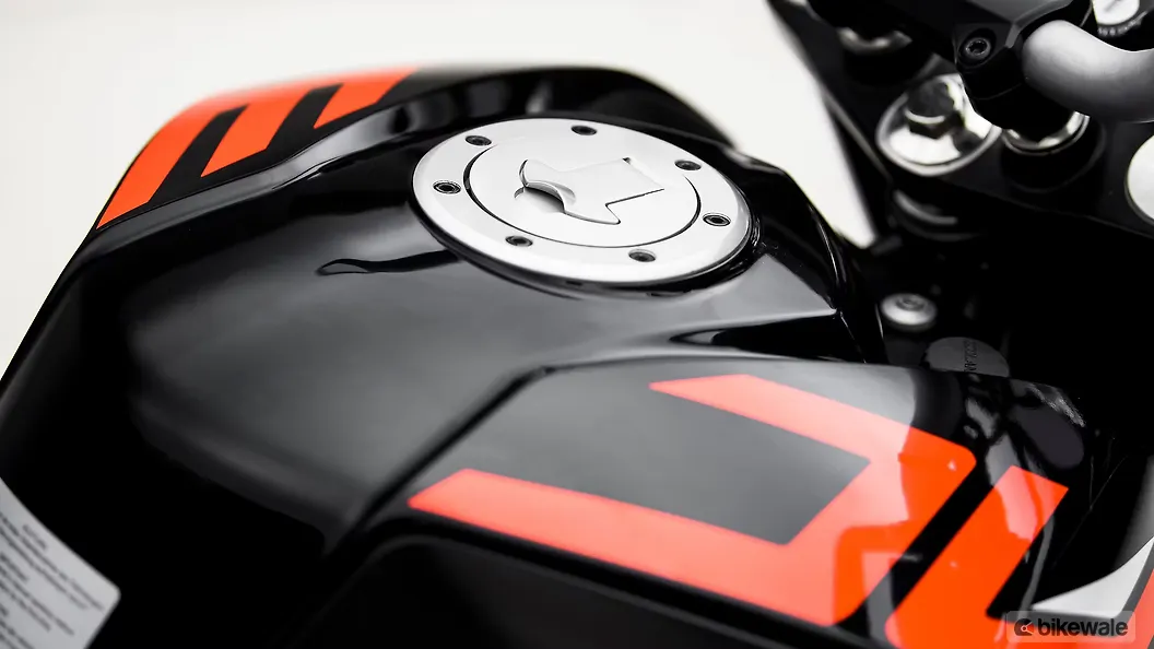 Ktm Duke 125 Tanken