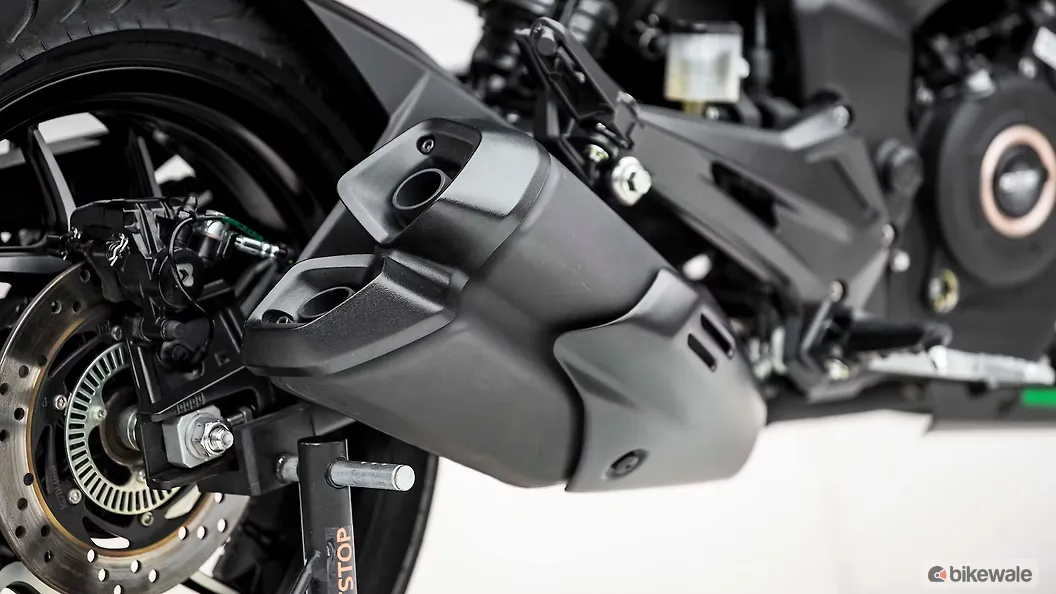 Bajaj Dominar 400 Bajaj-Dominar-Front-threequarter Image – BikeWale