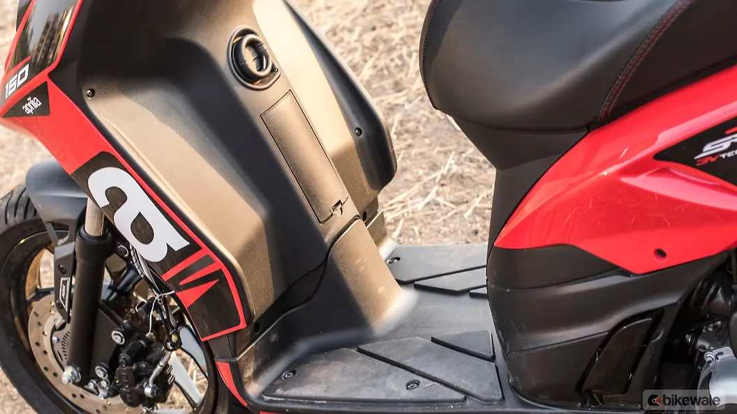 aprilia sr 150 full details