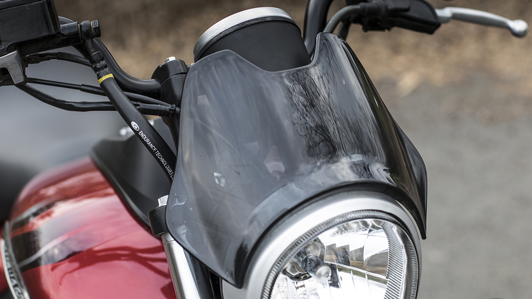 Bajaj avenger hot sale visor glass