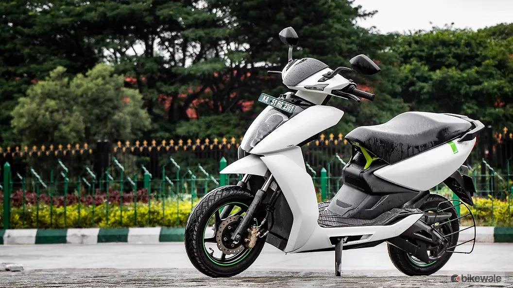 Ather 450 Ather-Electric-Scooter-First-Ride-Review Image – BikeWale