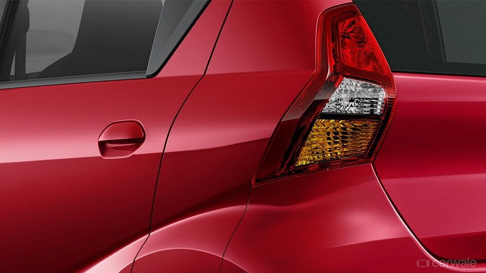 Discontinued Datsun redi-GO 2016 Headlamps