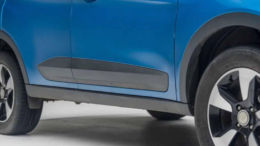 Tata Nexon Photo, Exterior Door Handles Image CarWale