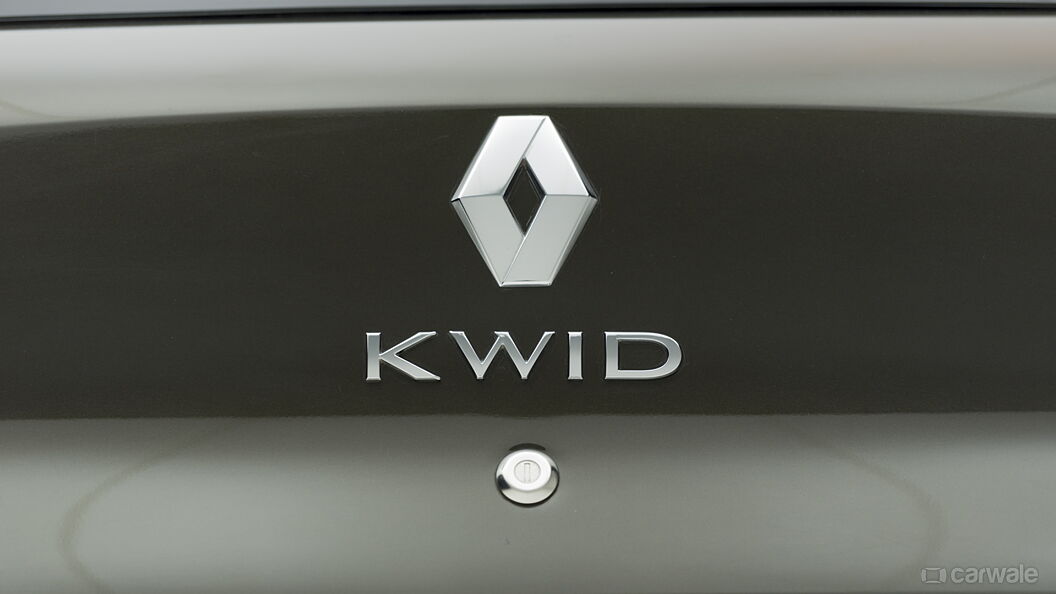 Discontinued Renault Kwid 2015 Badges