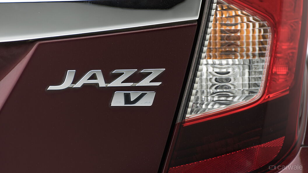 Discontinued Honda Jazz 2015 Badges
