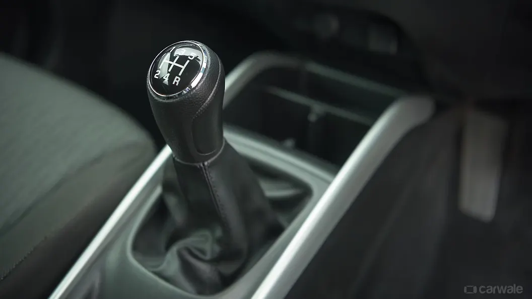 Baleno [20152019] GearLever Image, Baleno [20152019] Photos in India CarWale