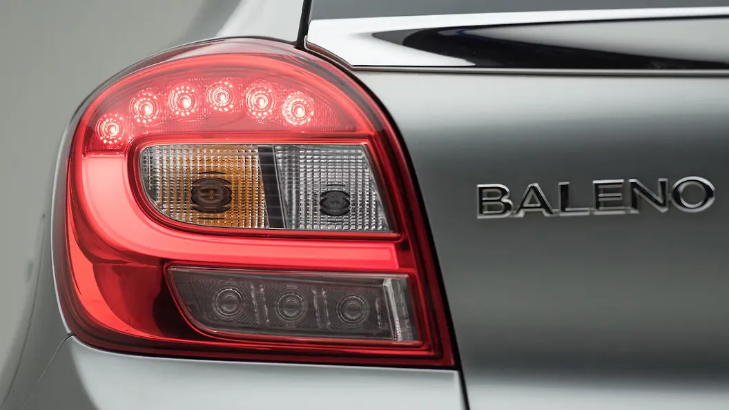 Baleno [20152019] Photo, Tail lamps Image CarWale