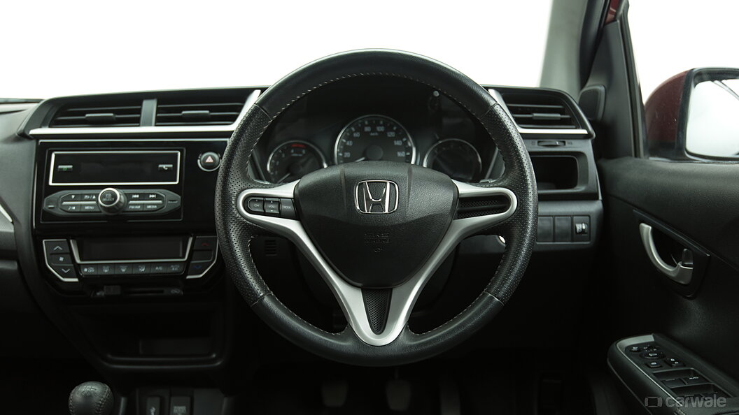 Br V Steering Wheel Image Br V Photos In India Carwale