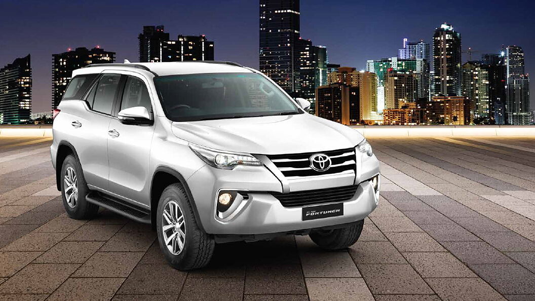 Toyota Fortuner Photo, Exterior Image - CarWale