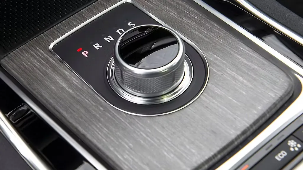 Jaguar XF Photo, Interior Image - CarWale Jaguar XF Photo, Interior Image - CarWale