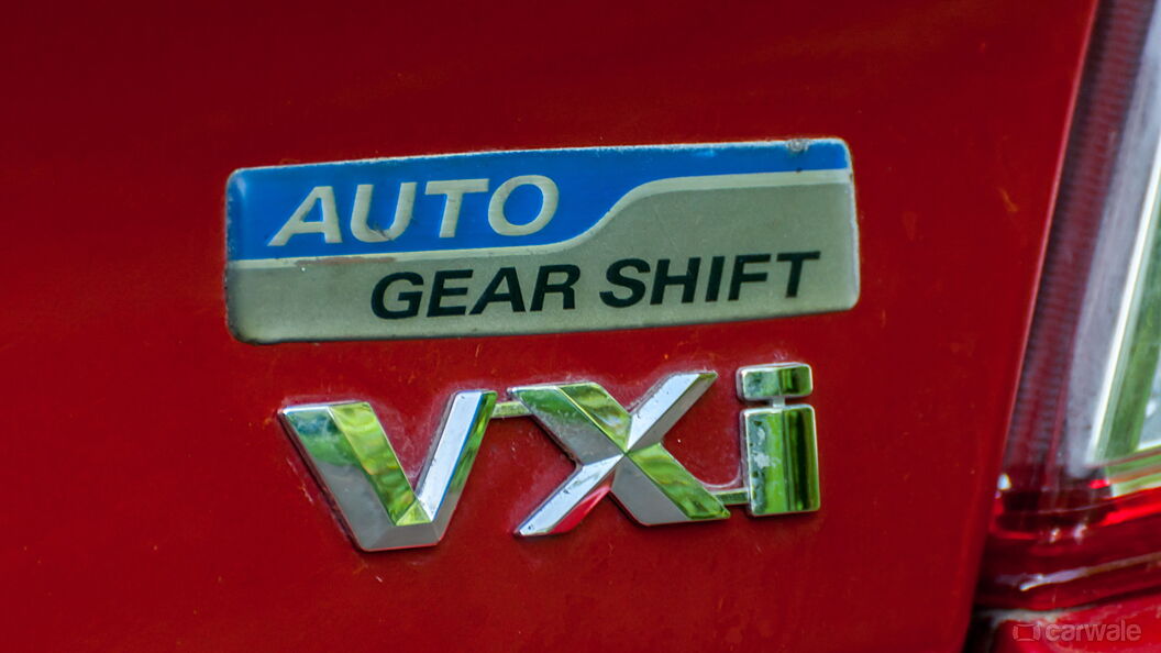 Discontinued Maruti Suzuki Celerio 2014 Badges