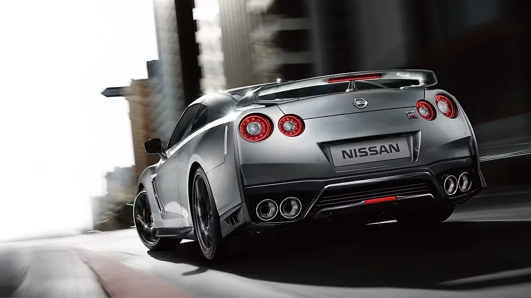 Nissan GT-R Images, Interior & Exterior Photo Gallery - CarWale