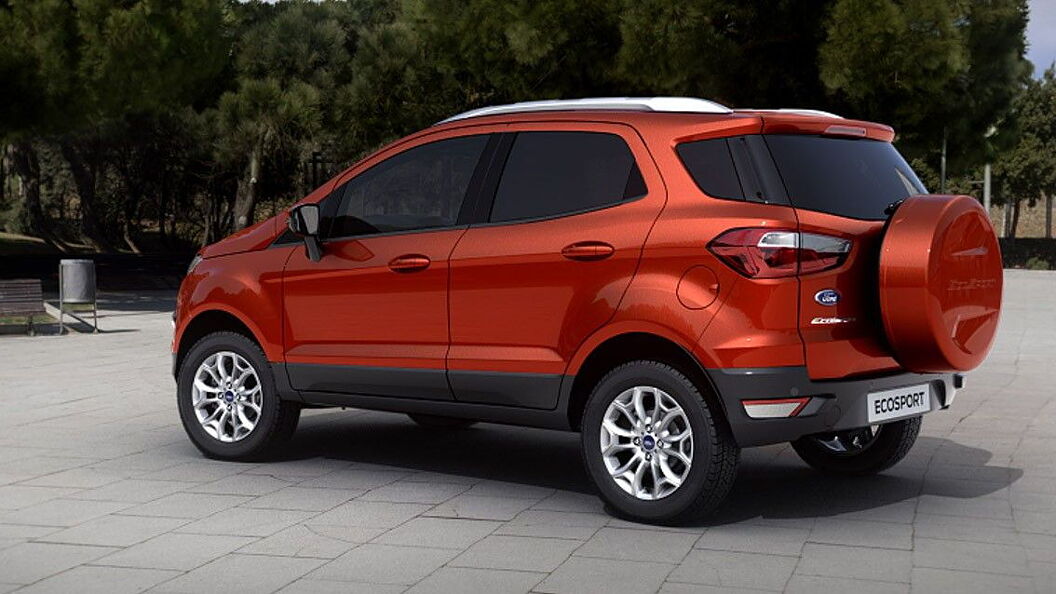 Ford EcoSport [2015-2017] Photo, left rear three quarter Image - CarWale