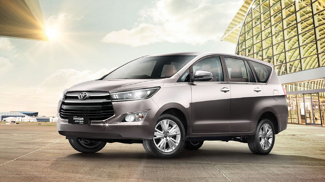  Toyota  Innova  Crysta Photo Exterior  Image CarWale