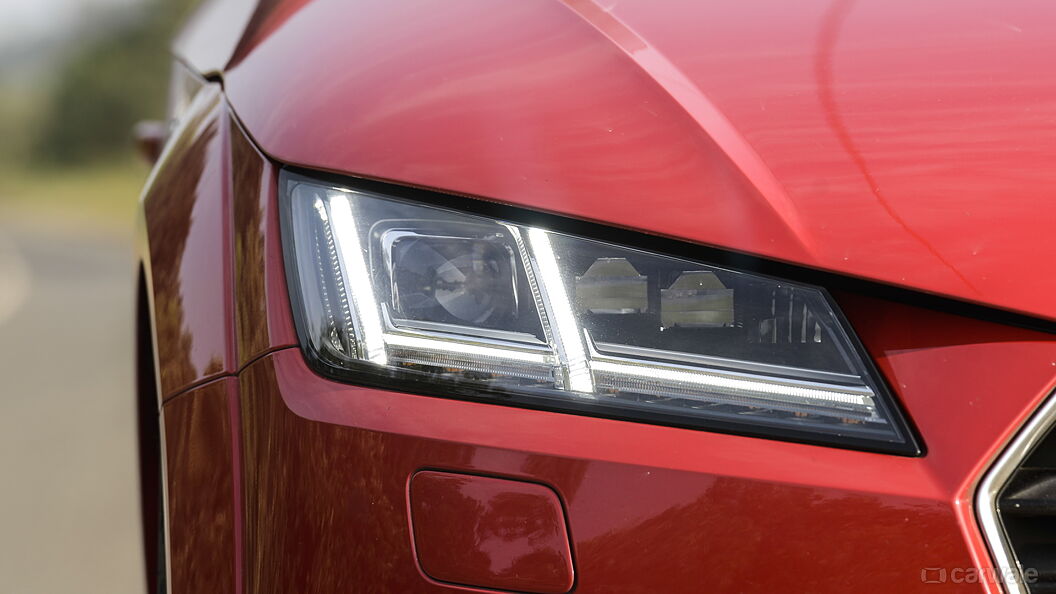 Audi TT Headlamps