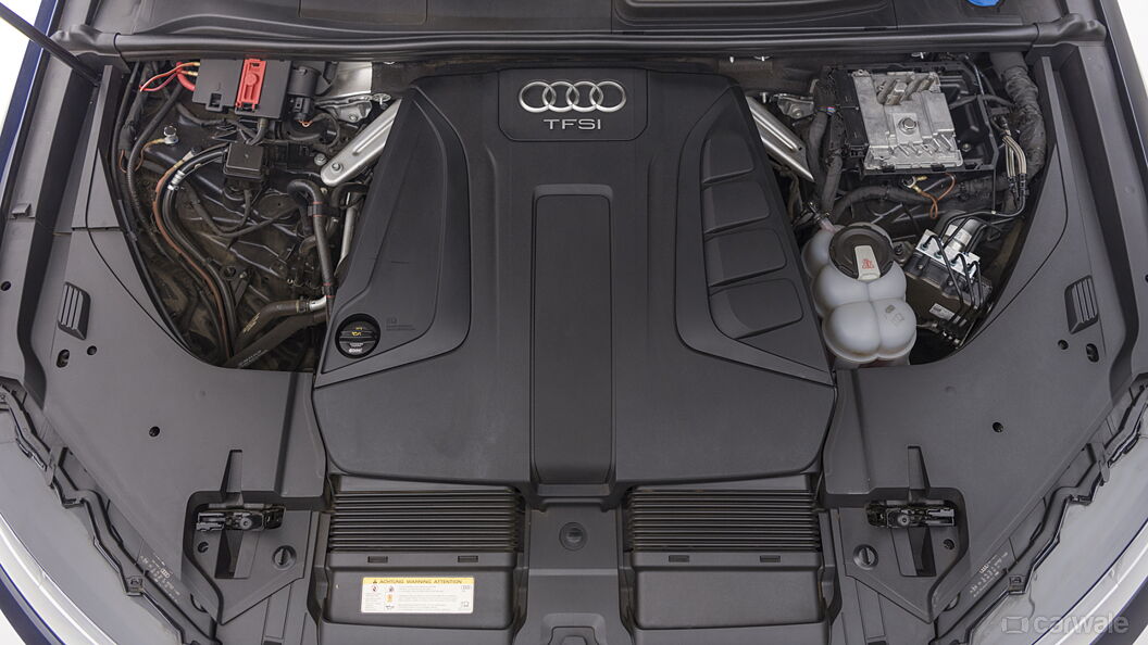 Audi Q7 [2015-2020] Engine Bay