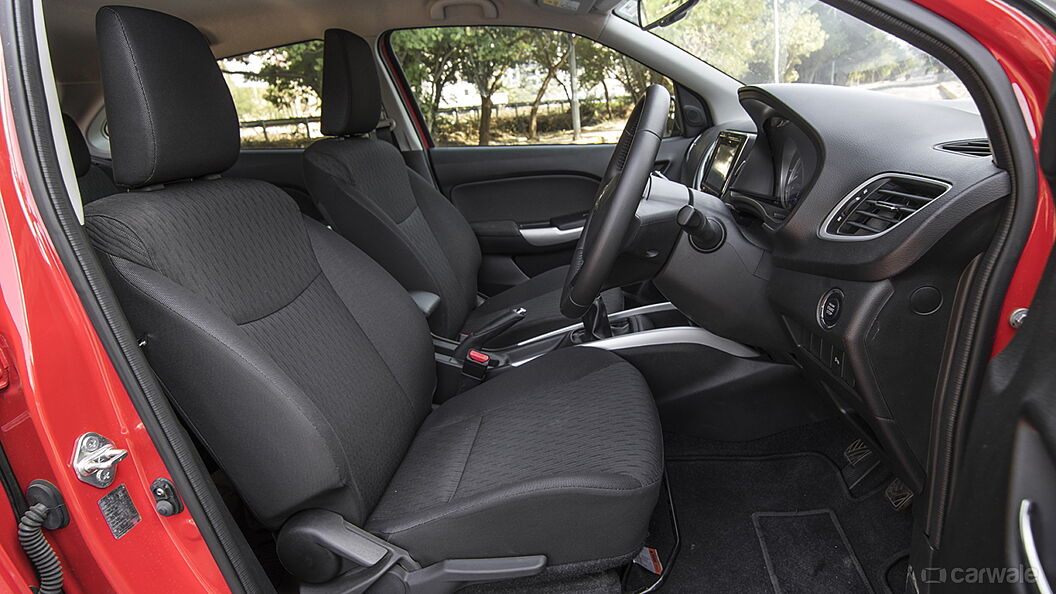 Discontinued Maruti Suzuki Baleno 2015 Front-Seats